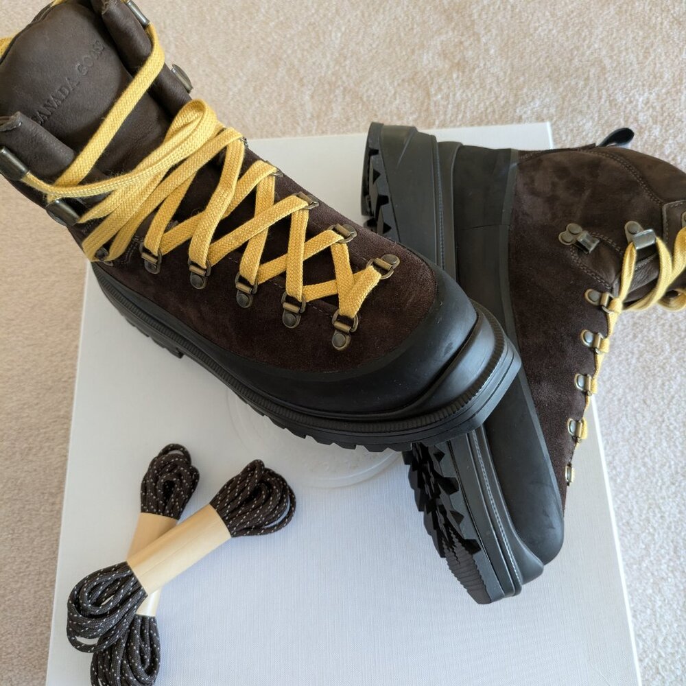 Canada Goose Journey Boot in Walnet/Black, US10/EU43